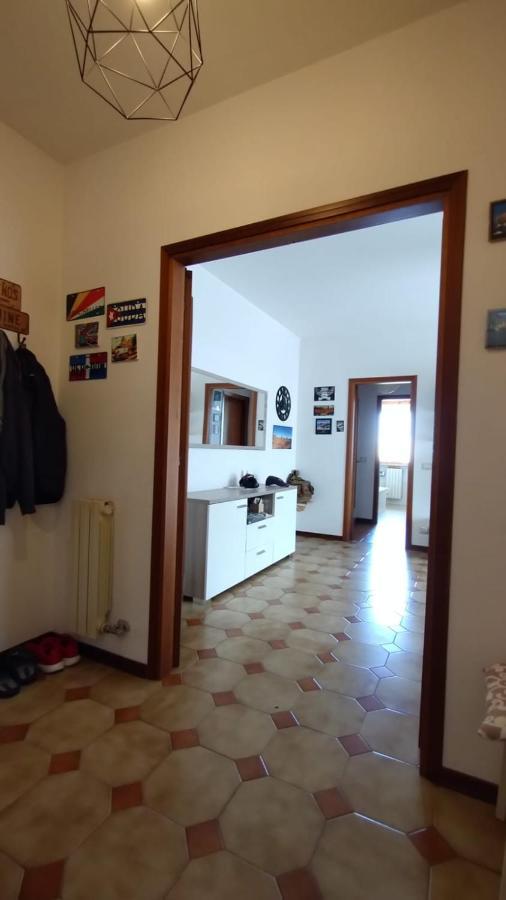 Ferienwohnung La Casa Dei Viaggiatori - Viareggio - Posto Auto Gratuito Exterior foto